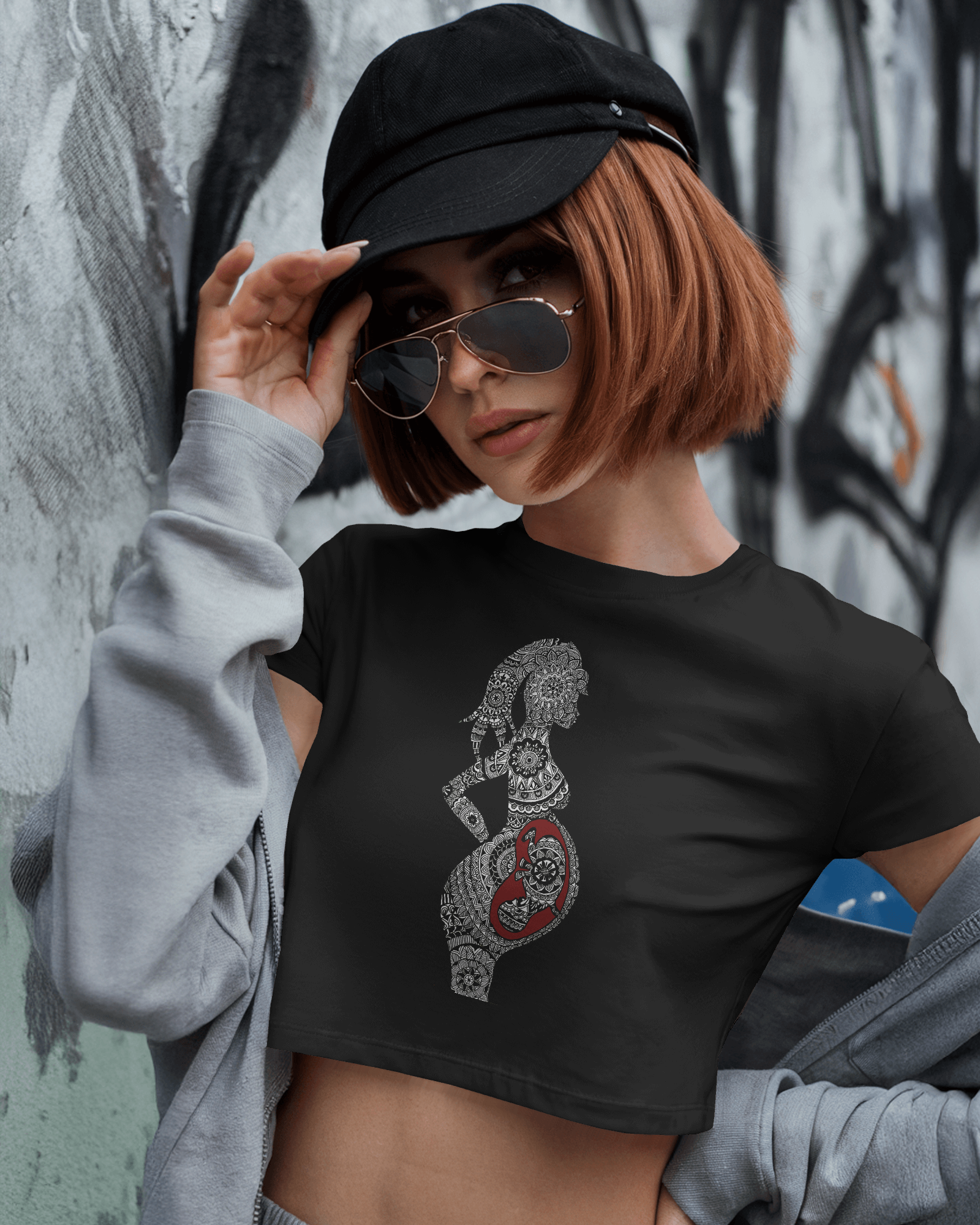 Crop top with mandala pregnant woman illustration – Tanabana A Manoram.